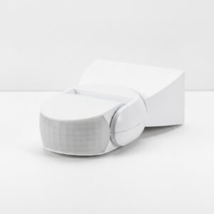 1 LEAP 1L-PS08 Weatherproof PIR and Motion Sensor with 180° detection angle for corporate offices and hotel entrances – front view.