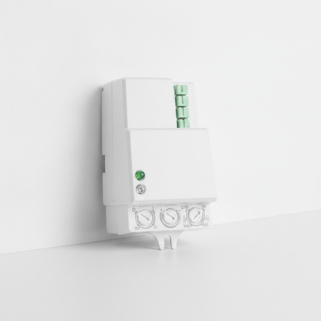 1 LEAP 1L-PS13 Ceiling Mount Microwave PIR Sensor with 360° full-coverage detection for corporate offices and hotel lobbies – bottom view